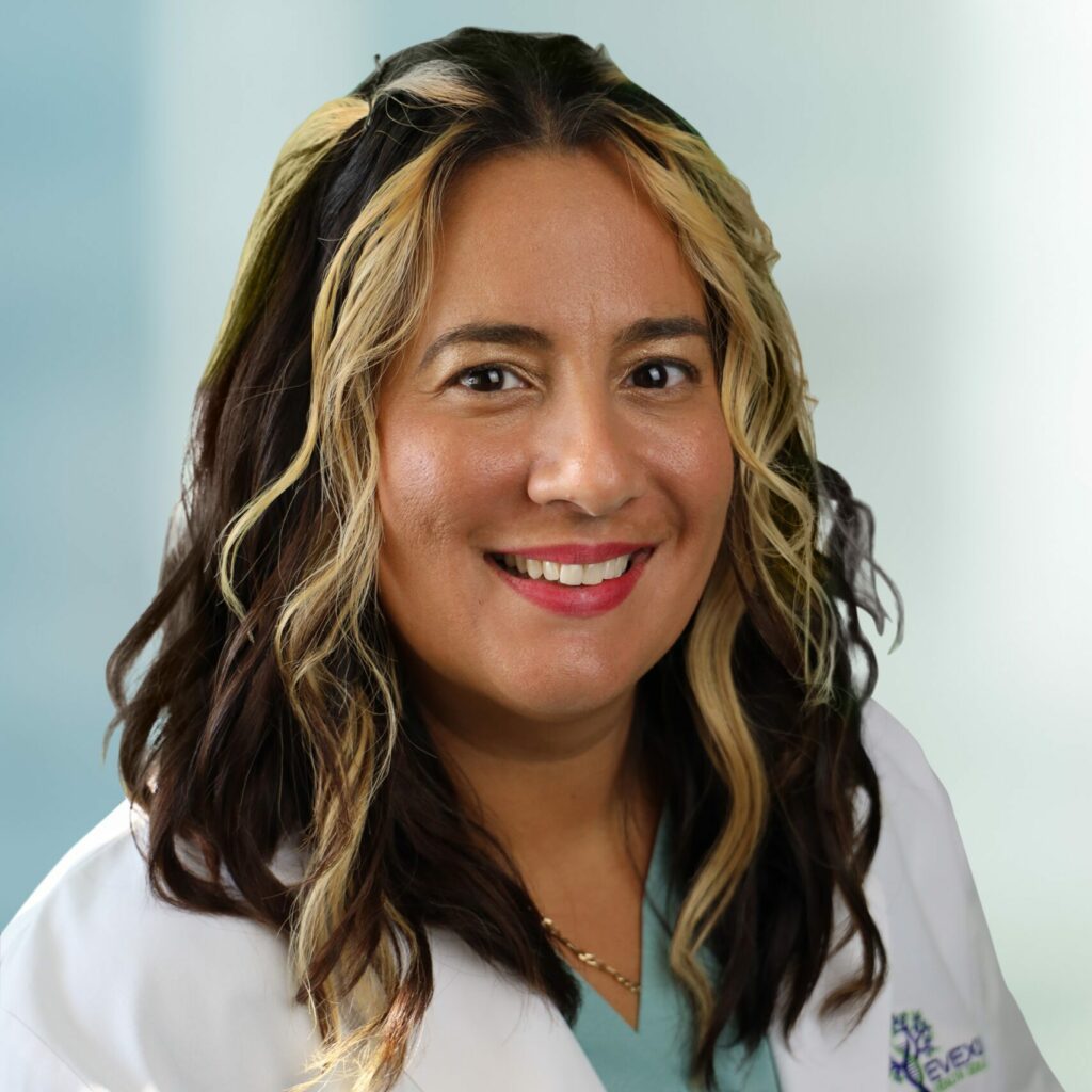 Christina Fernandes Headshot